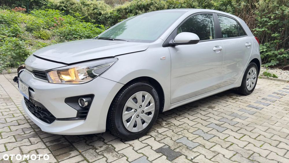 Kia Rio - 1