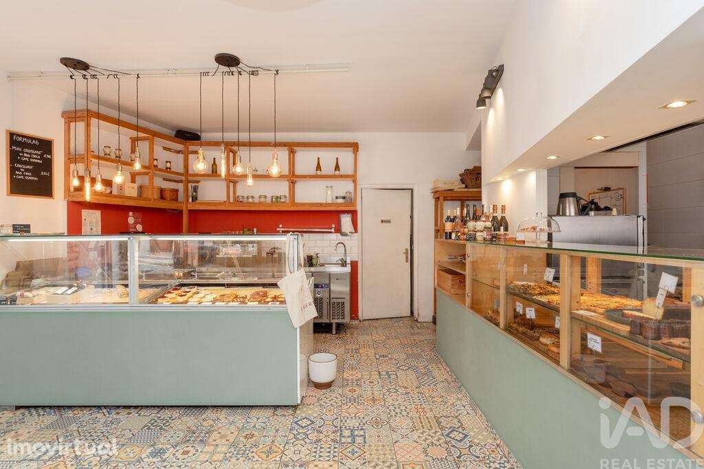 Loja / Estabelecimento Comercial T1 em Misericórdia de 92,00 m2 - Grande imagem: 2/26