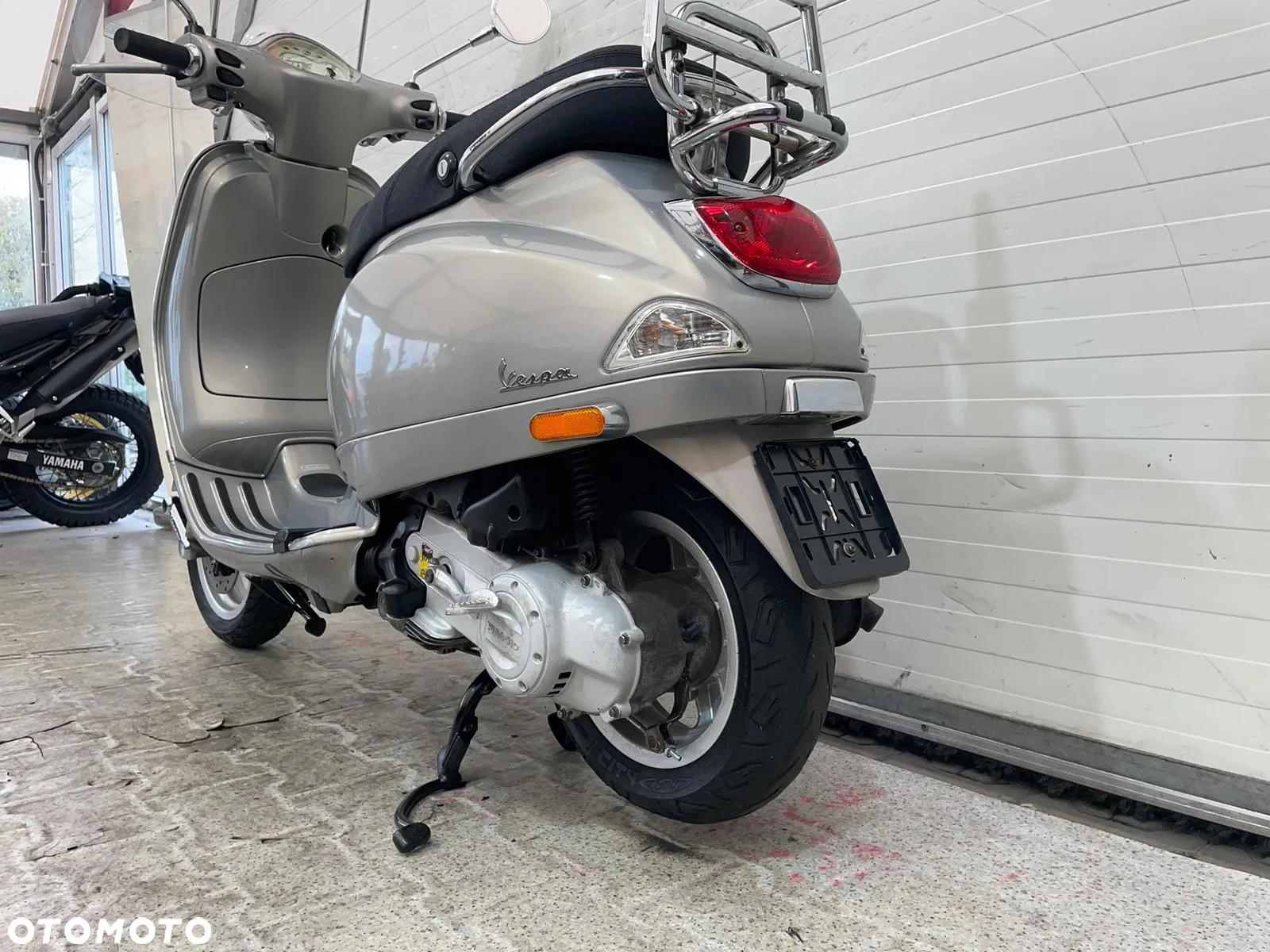 Piaggio Vespa - 9