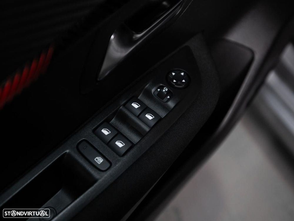 Peugeot 208 1.2 PureTech Active Pack — fotografia 13