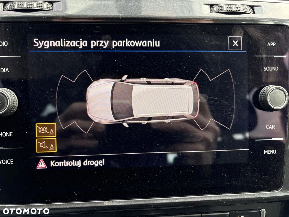 Volkswagen Golf - 23