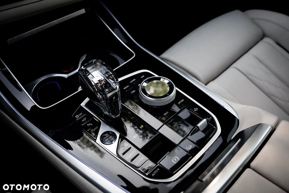 BMW X7 M50d - 19