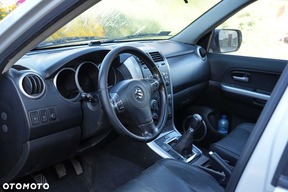 Suzuki Grand Vitara - 4