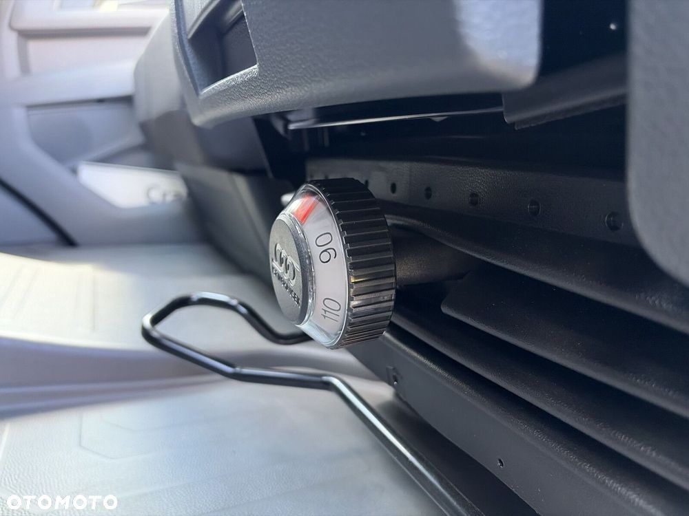 Volkswagen Crafter LIFT 2.0 TDI SCR 177KM, zabudowa brygadowa Hauser - 35