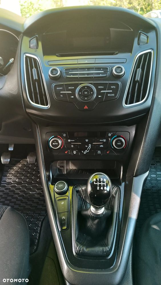 Ford Focus 1.0 EcoBoost Trend ASS - 11