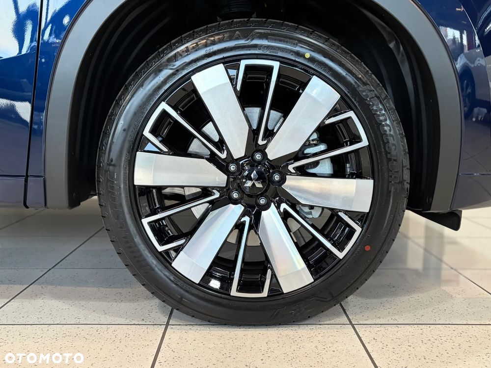 Mitsubishi Outlander Instyle - 34