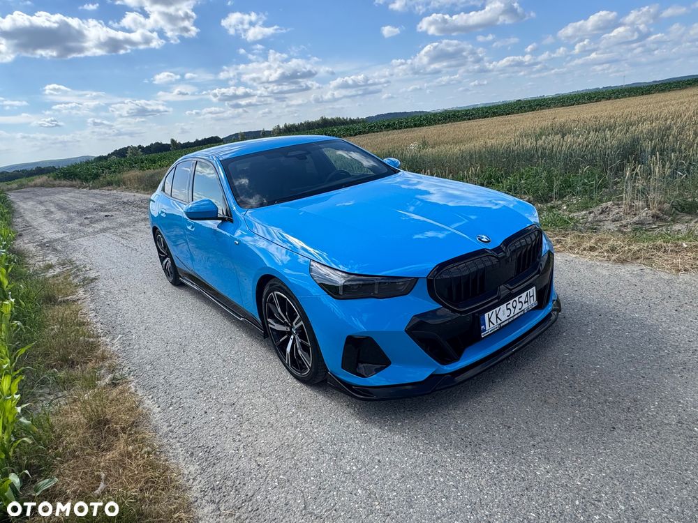 BMW Seria 5 520d xDrive mHEV - 11