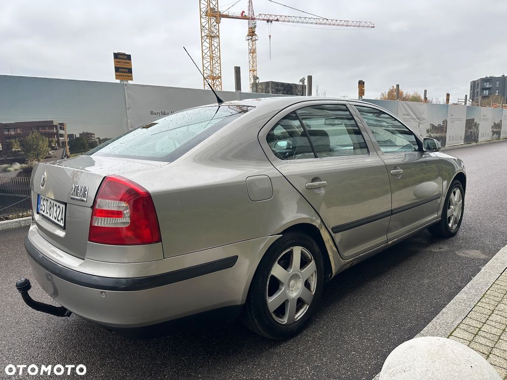 Skoda Octavia 1.9 TDI DSG Elegance - 4