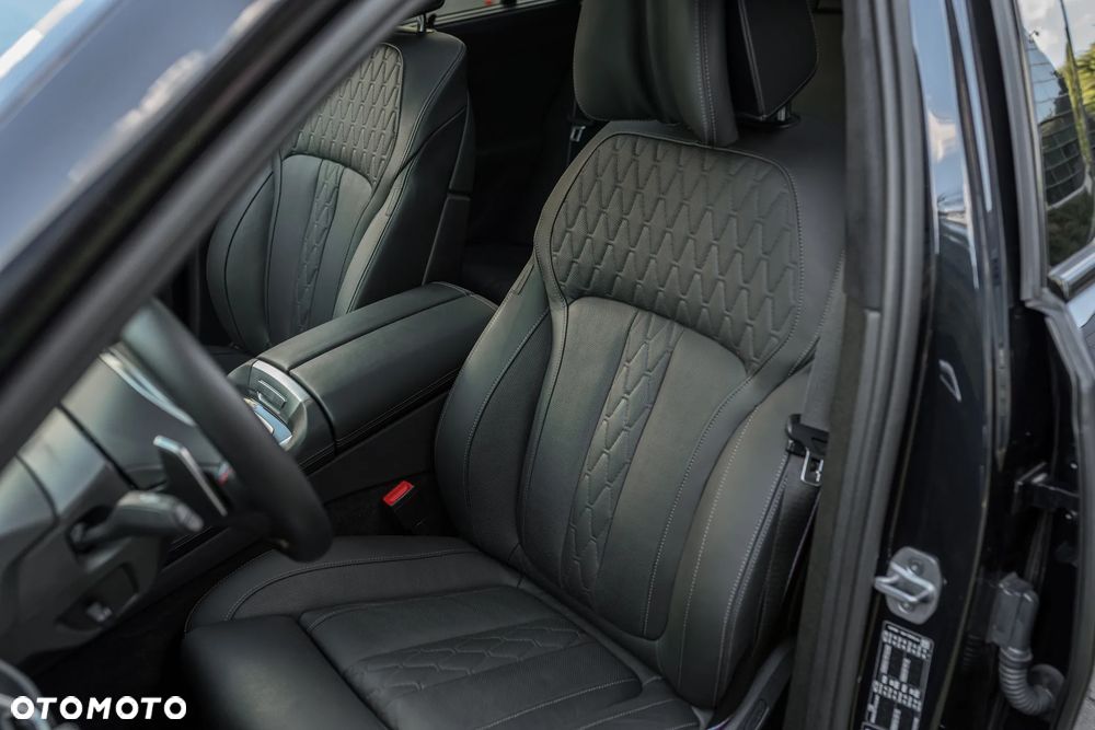 BMW X6 M50i - 29