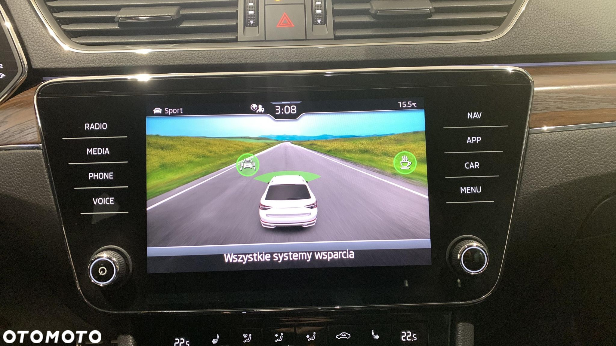 Skoda Superb 2.0 TDI SCR 4x4 Scout DSG - 24
