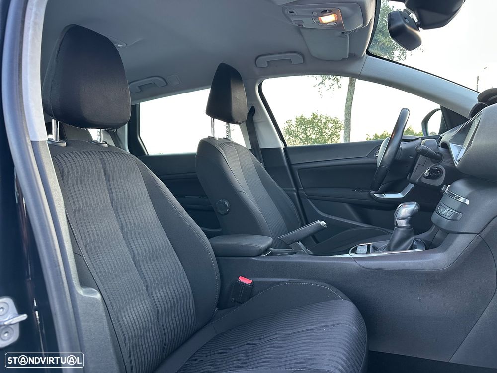 Peugeot 308 SW BlueHDi 120 EAT6 Stop & Start Active - 44