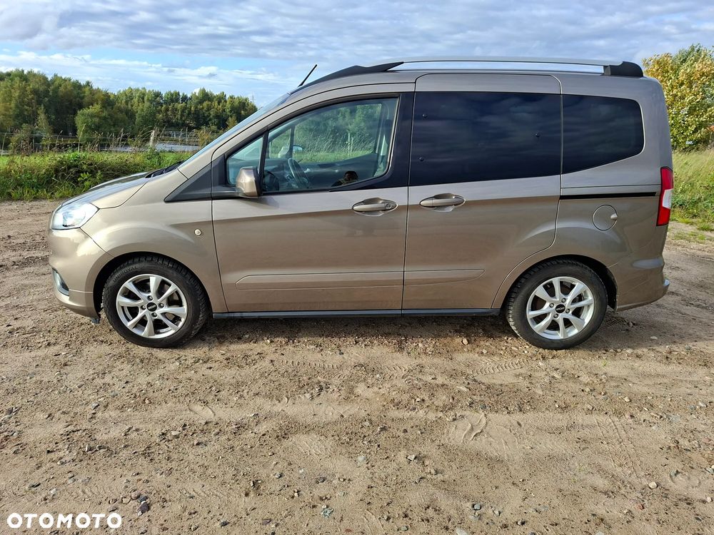 Ford Tourneo Courier 1.0 EcoBoost Titanium - 2