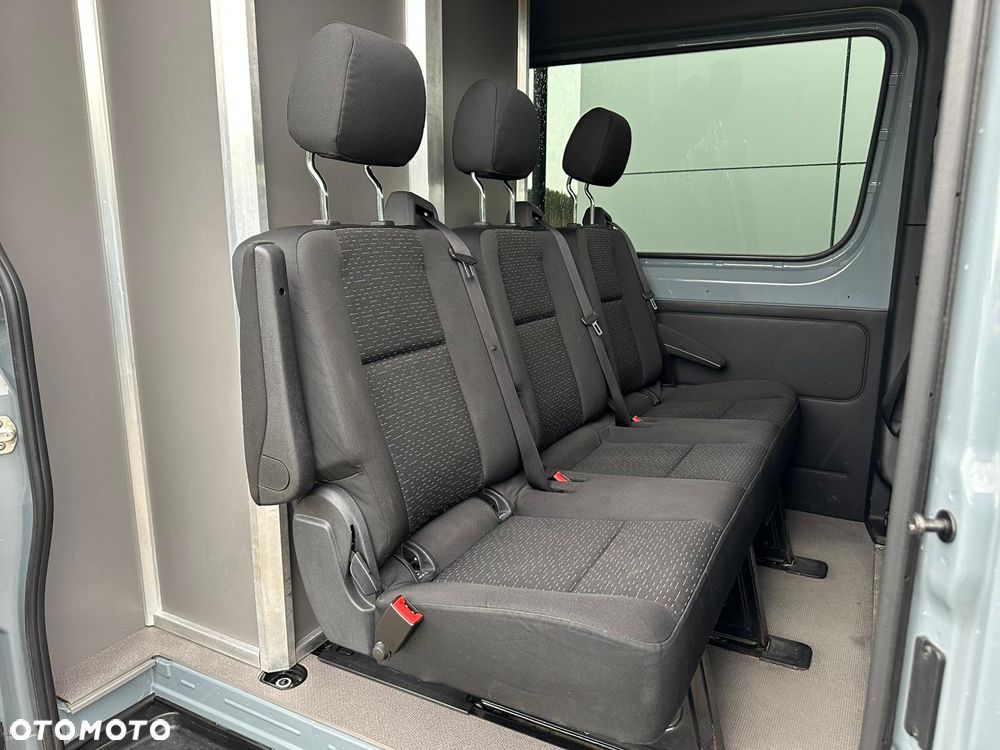 Mercedes-Benz Sprinter - 10