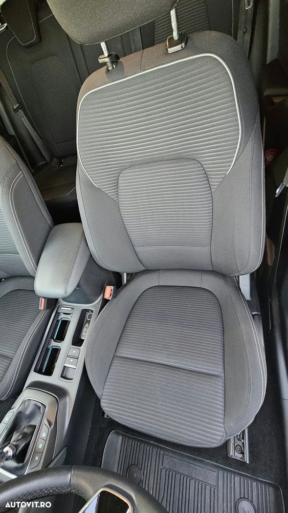 Ford Focus 1.5 EcoBlue Start-Stopp-System TITANIUM - 29