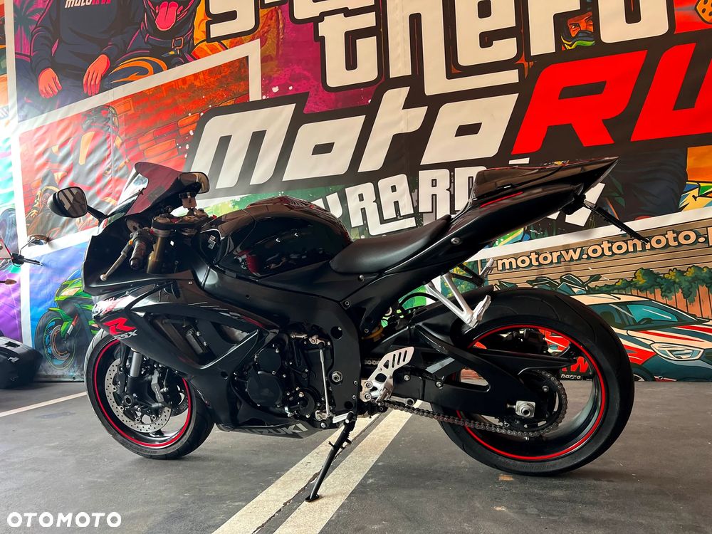 Suzuki GSX-R - 4