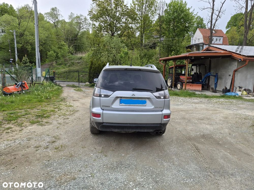 Mitsubishi Outlander 2.2 DID Instyle NAVI EU5 - 3