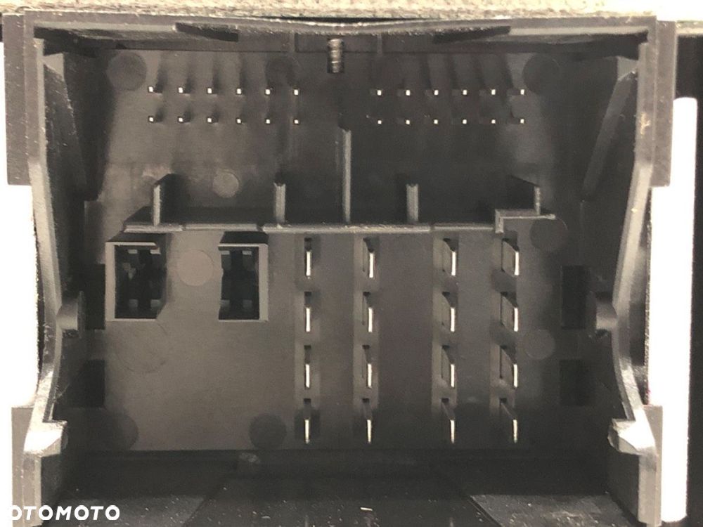 RADIO  FORD FOCUS II Turnier (DA_, FFS, DS) 2004 - 2012 1.6 Ti 85 kW [115 KM] benzyna 2004 - 2012 - 4