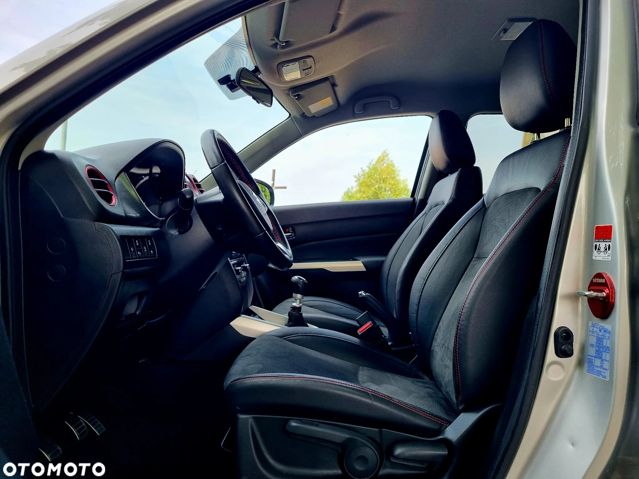 Suzuki Vitara 1.4 Boosterjet Premium 2WD - 14