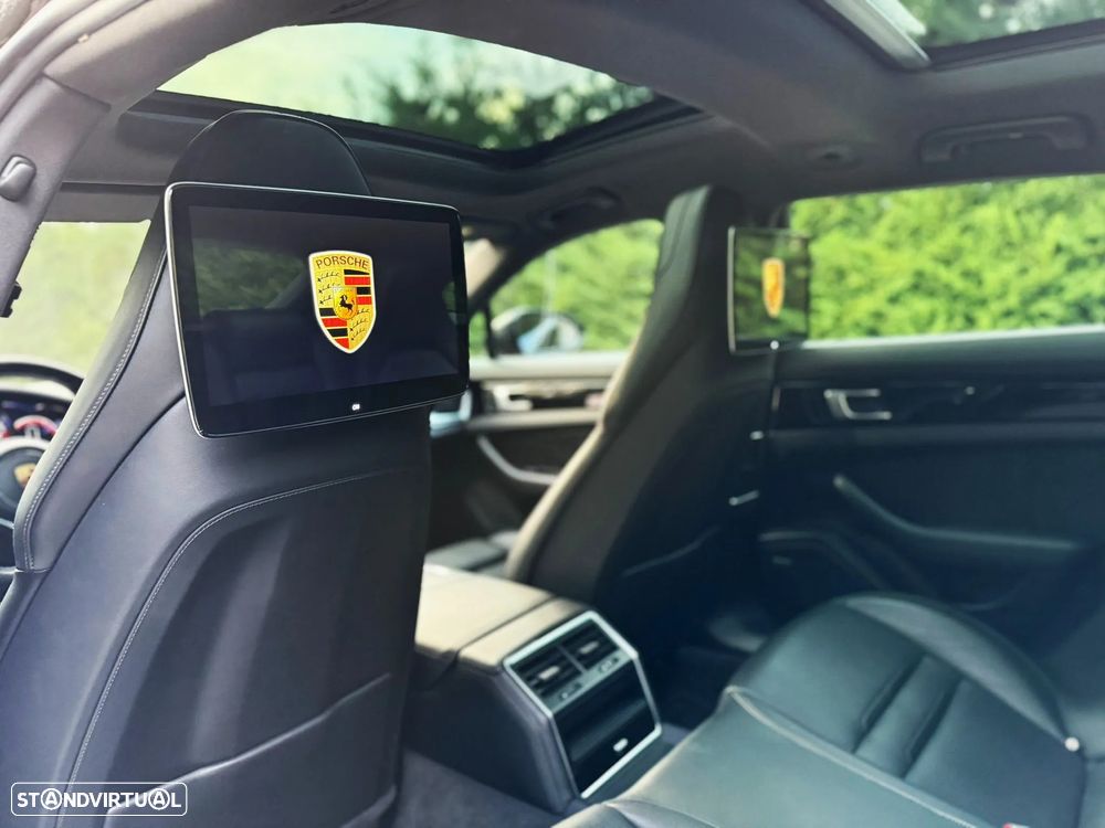 Porsche Panamera Sport Turismo 4 E-Hybrid Platinum Edition - 27