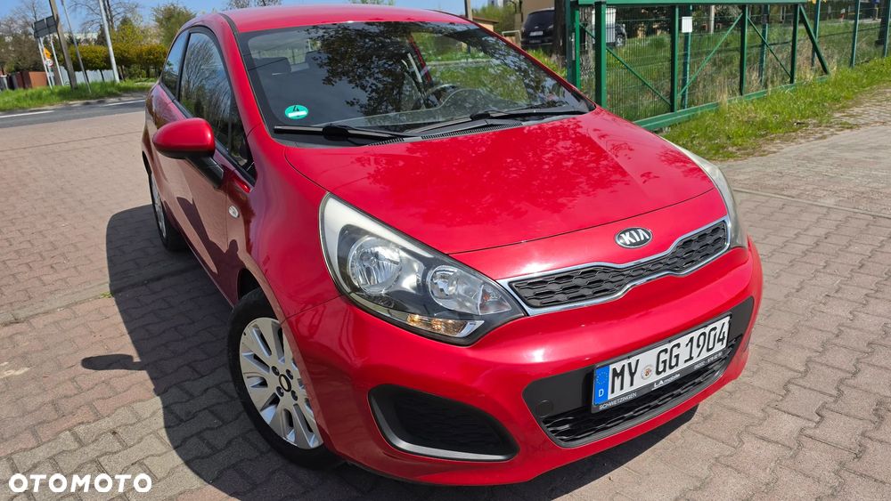 Kia Rio 1.2 Dream Team Edition - 35