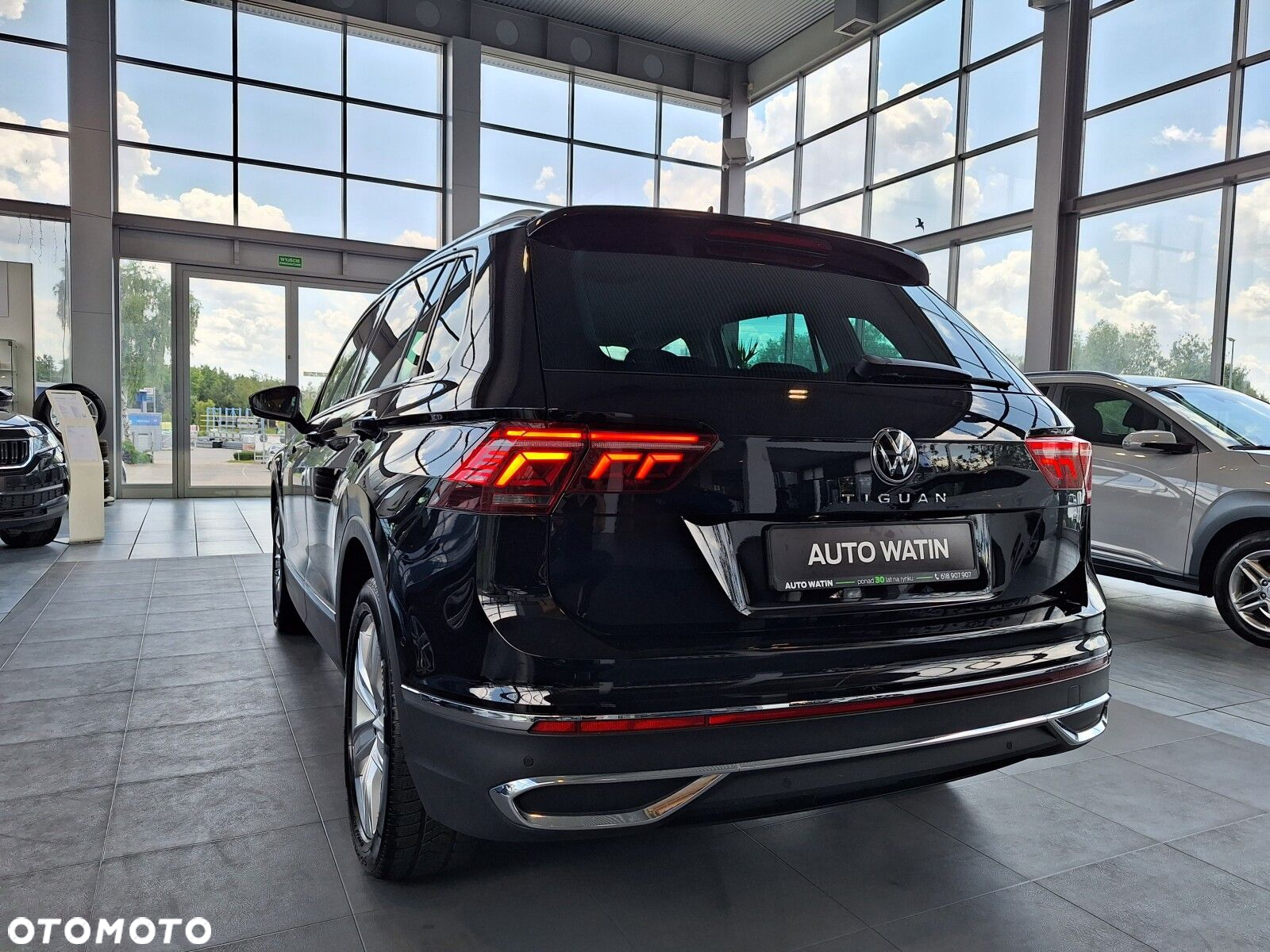 Volkswagen Tiguan 2.0 TSI 4Mot Elegance DSG - 2