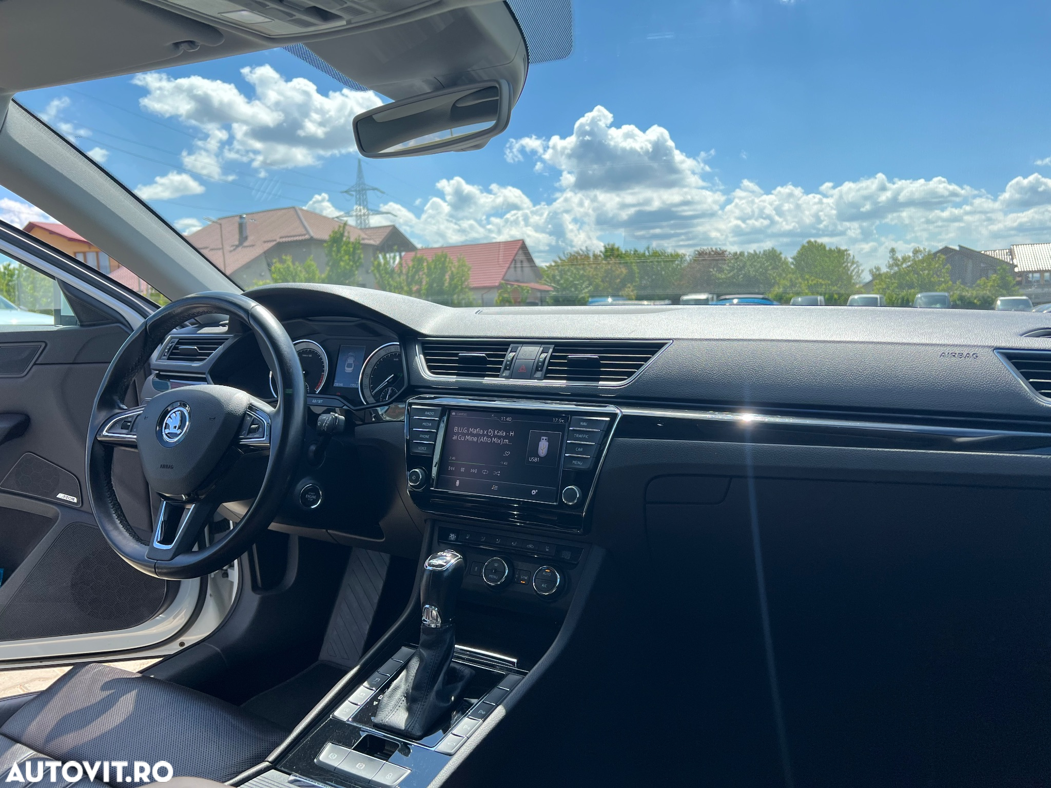Skoda Superb 2.0 TDI DSG Laurin & Klement - 6