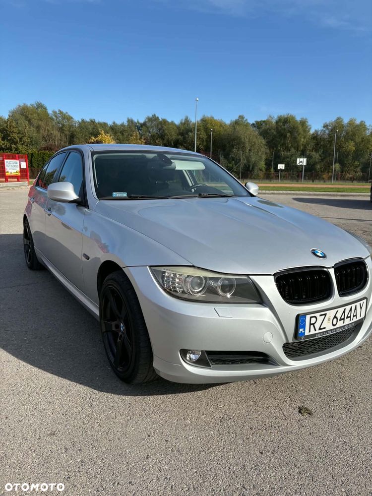 BMW Seria 3 318d - 6