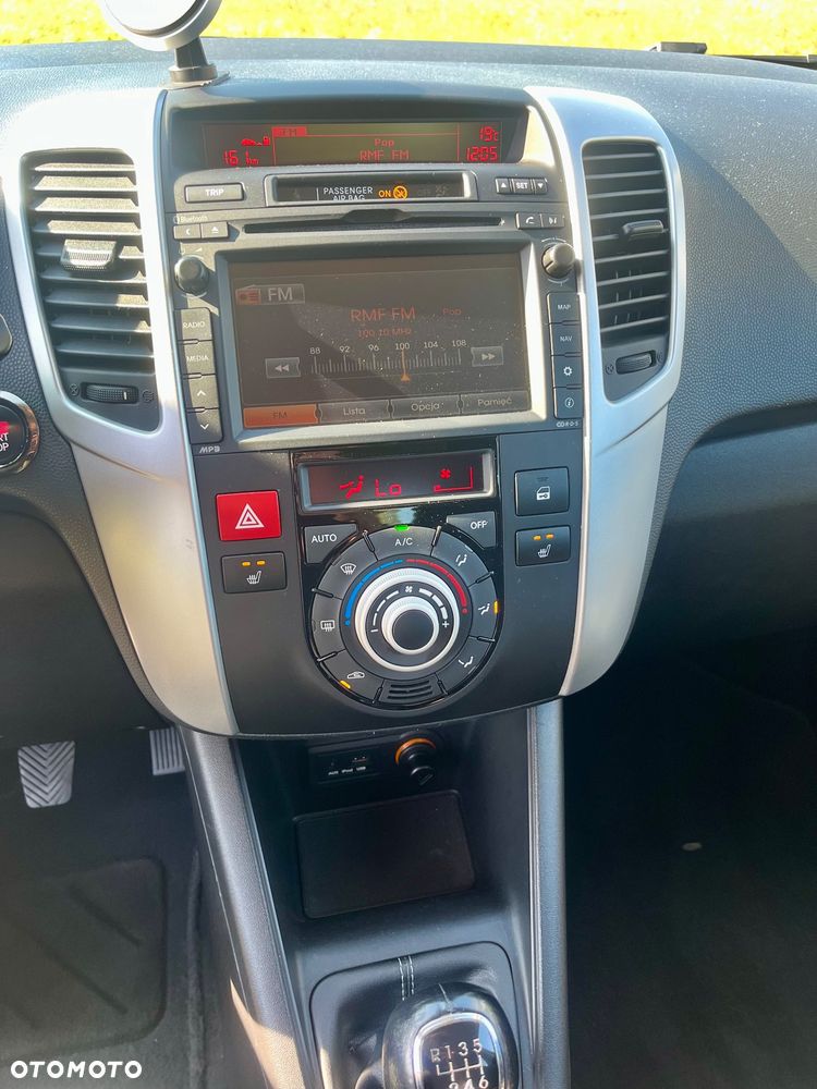 Kia Venga 1.6 CVVT Titanium Collection - 17