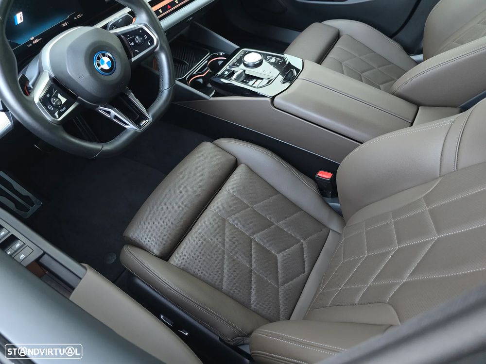 BMW i5 eDrive40 Pack Desportivo M - 36
