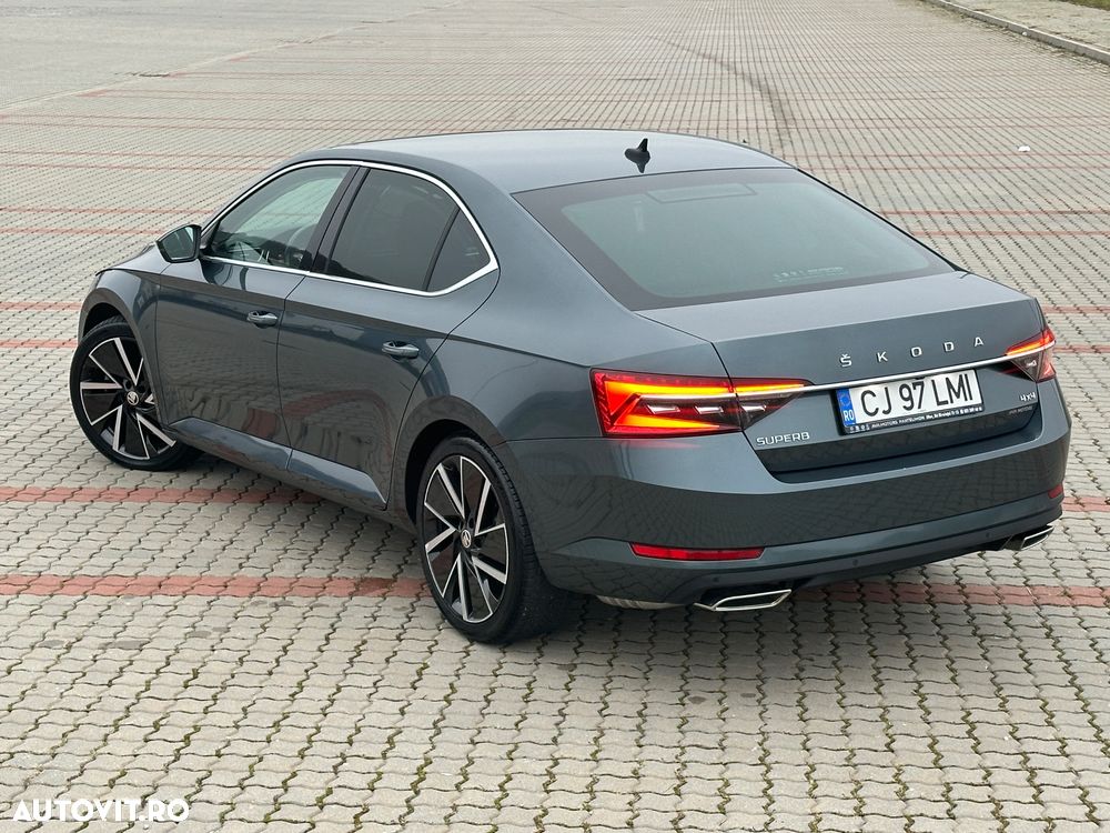 Skoda Superb 2.0 TSI 4X4 DSG Sportline - 4