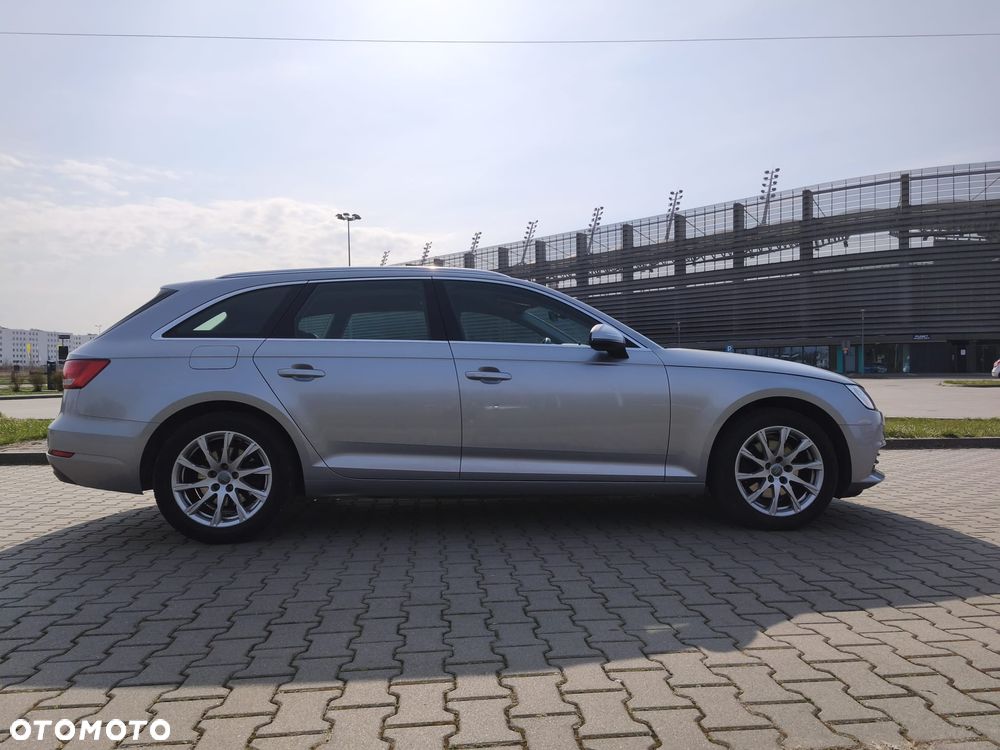 Audi A4 Avant 1.4 TFSI S tronic sport - 27