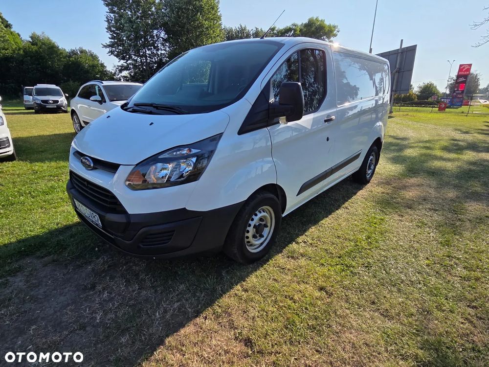 Ford TRANSIT CUSTOM - 3