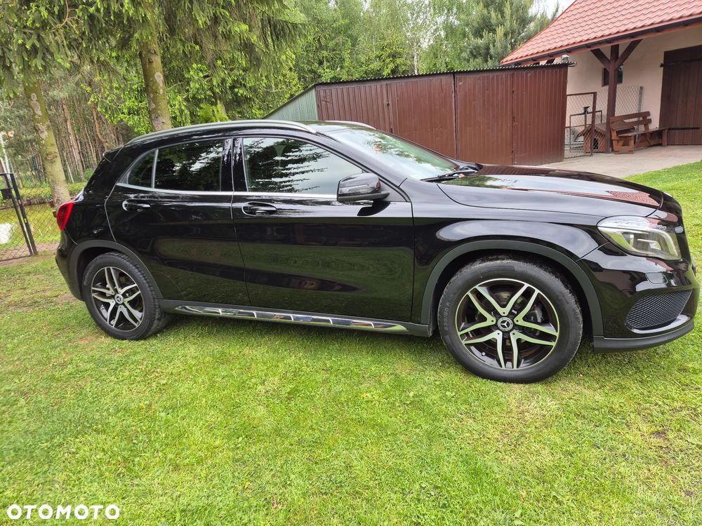 Mercedes-Benz GLA 200 (CDI) d 7G-DCT AMG Line - 4