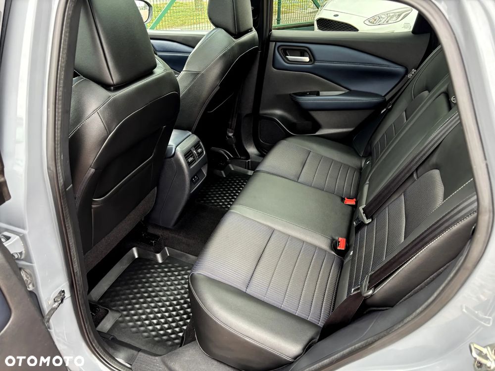 Nissan Qashqai 1.3 DIG-T mHEV Premiere Edition - 20