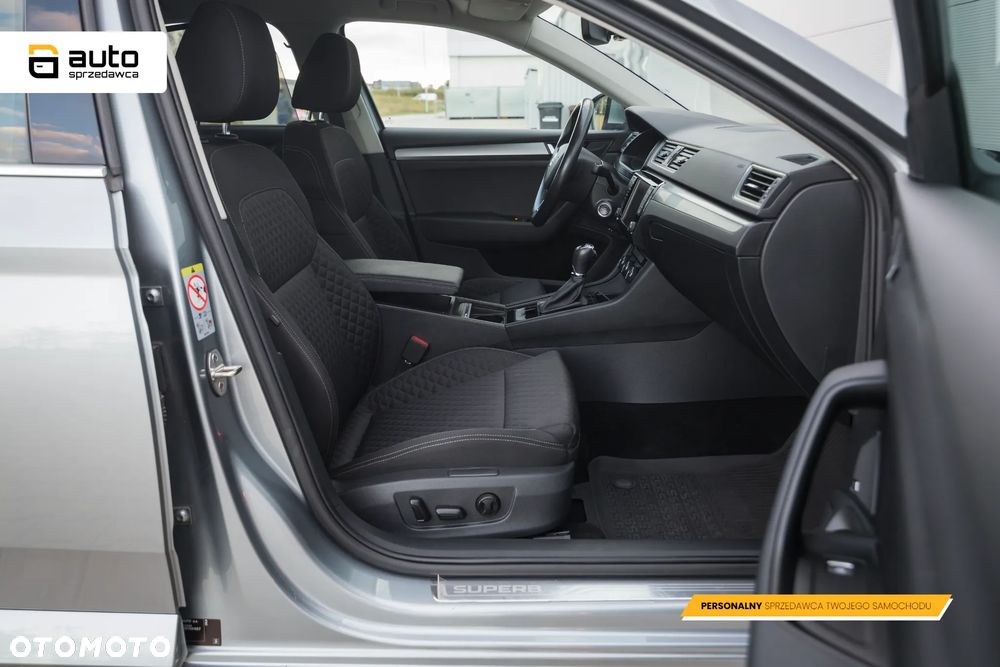 Skoda Superb 2.0 TDI Style DSG - 27