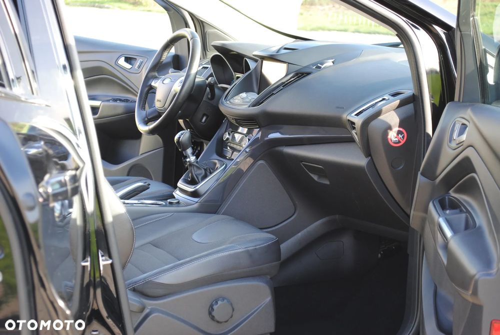 Ford Kuga 2.0 TDCi 4x2 Titanium - 23