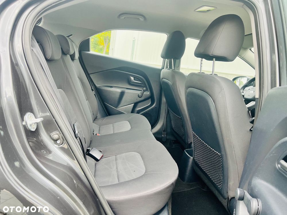 Kia Rio - 27
