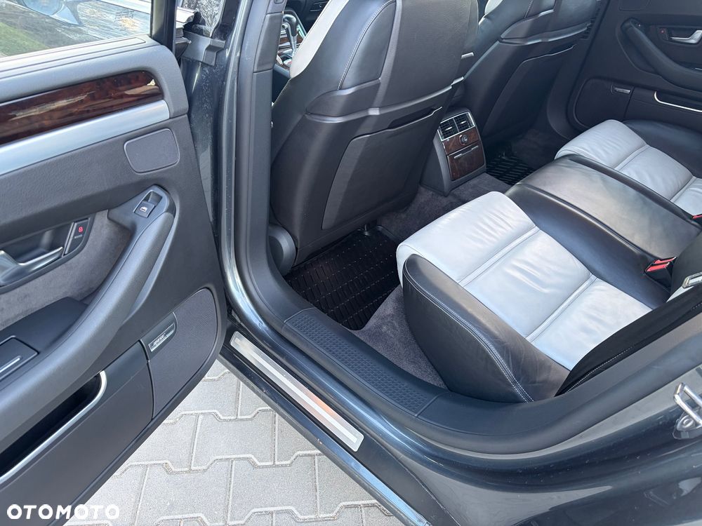 Audi A8 - 25