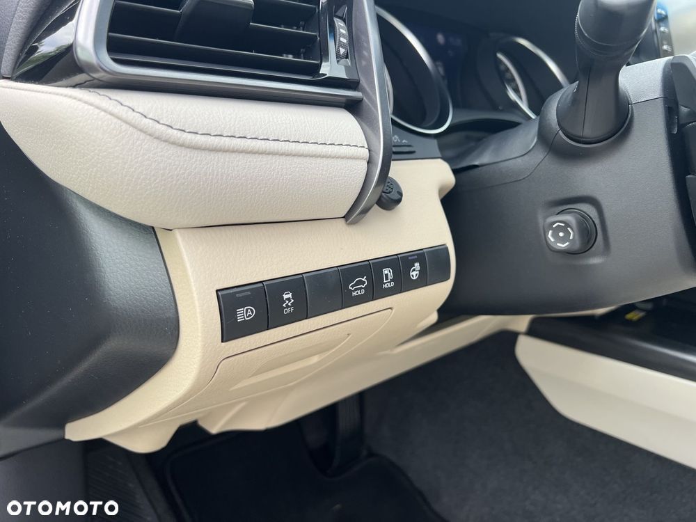 Toyota Camry 2.5 Hybrid Executive CVT - 20