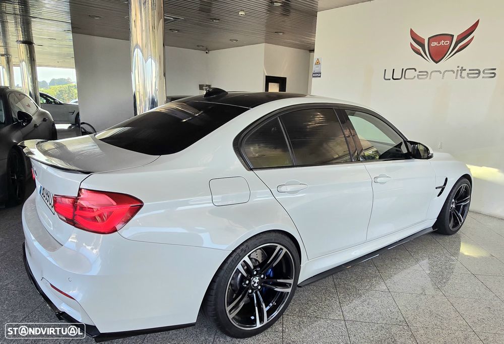 BMW M3 Auto — fotografia 4