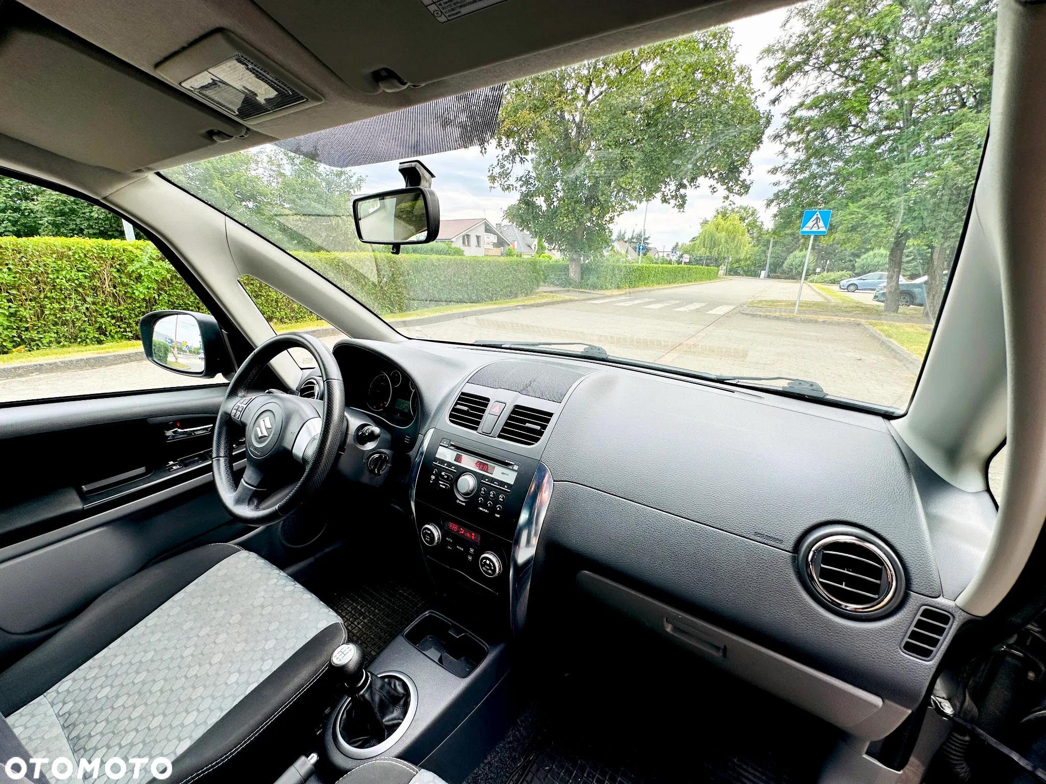 Suzuki SX4 1.6 Premium - 31