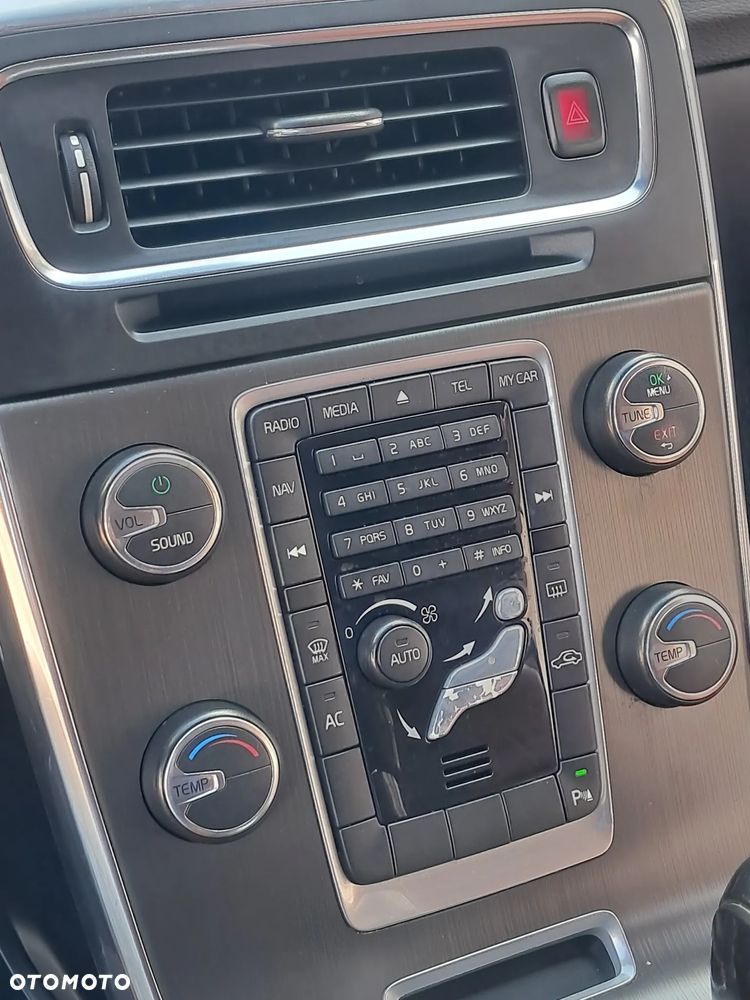 Volvo S60 D3 Summum - 35