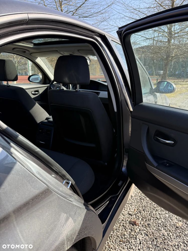 BMW Seria 3 - 21
