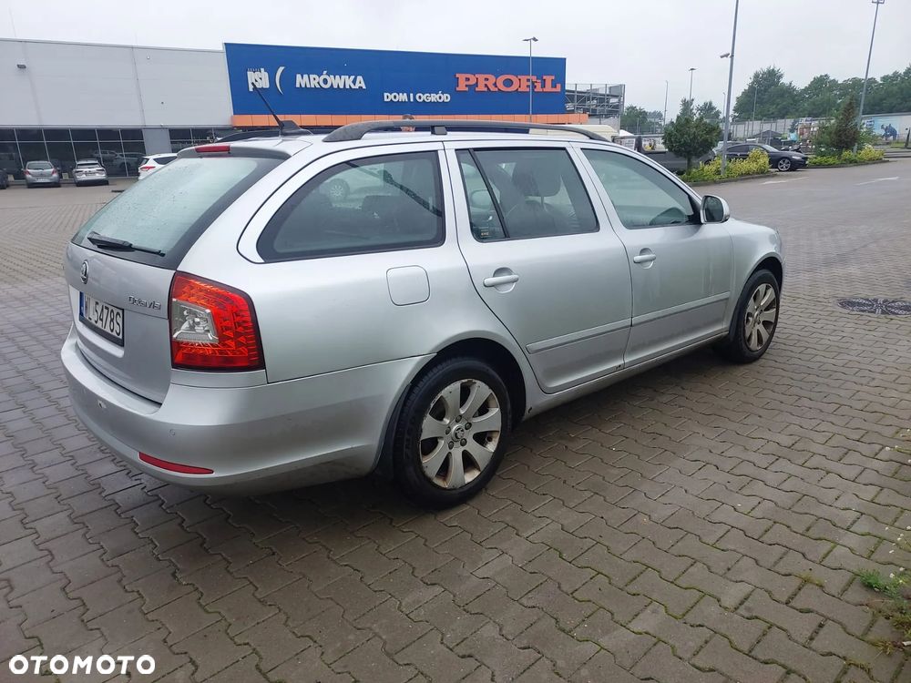 Skoda Octavia 2.0 TDI Ambiente - 30