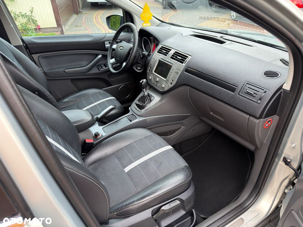 Ford Kuga 2.0 TDCi Titanium - 14