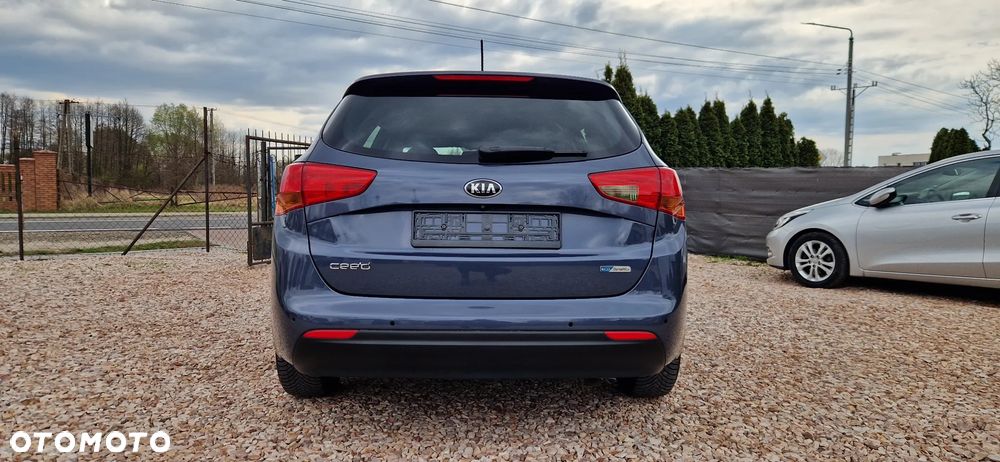 Kia Ceed - 15