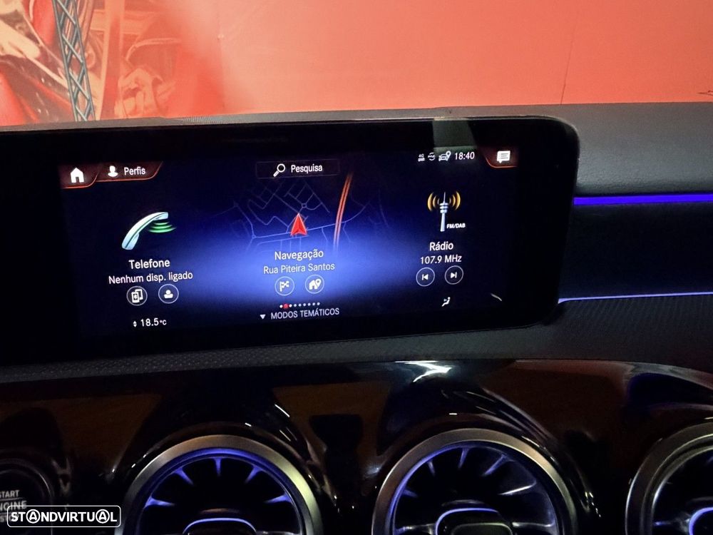 Mercedes-Benz A 250 e AMG Line - 12