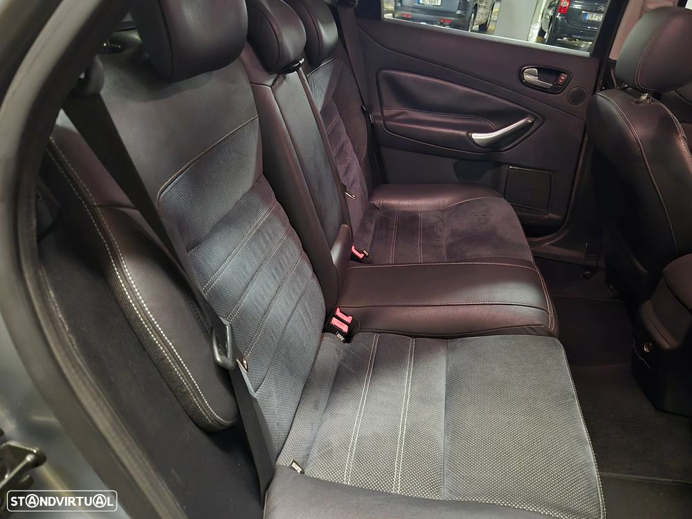 Ford Mondeo SW 2.0 TDCi Titanium - 26