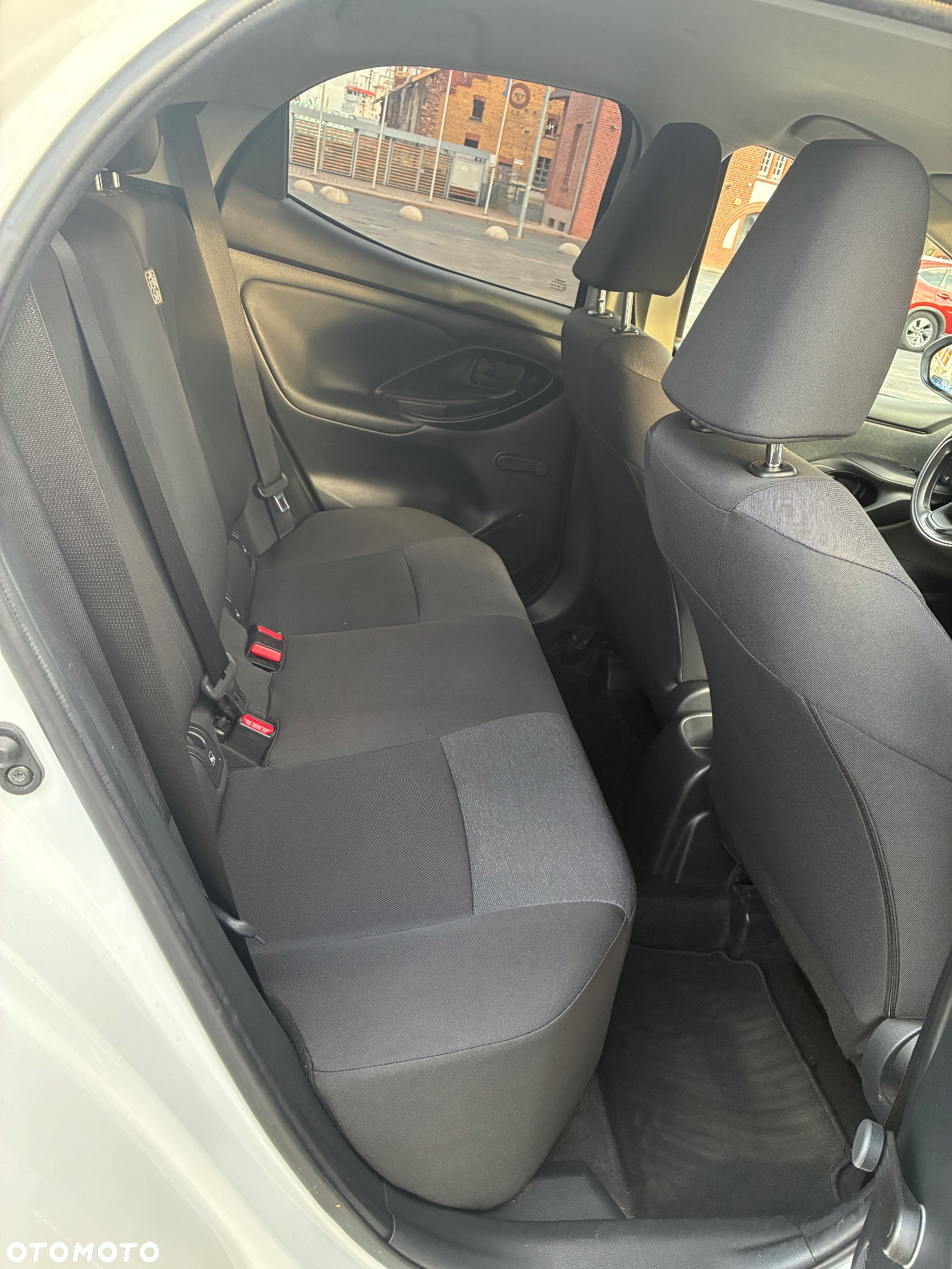 Toyota Yaris 1.0 Active - 9