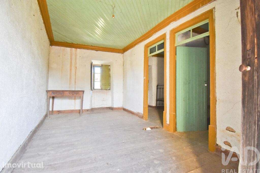 Casa de aldeia T2 em Vila Nova de 200,00 m2 - Grande imagem: 4/13